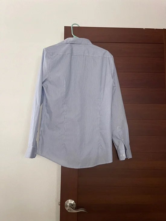 H&M Blue and White Pinstripe Button-Down Shirt - Picture 3 of 5